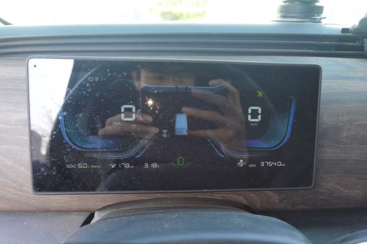 Used Ruichi EC75 2024 Pioneer Model I 50.38 kWh