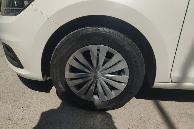 Used Volkswagen Santana 2016 1.6L Manual Fashion Edition
