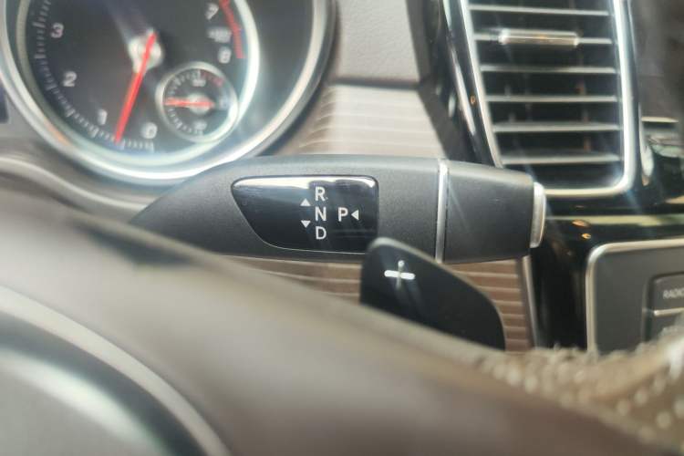 Used Mercedes-Benz GLE 2018 GLE 320 4MATIC Dynamic Edition Collector's Edition Gear Lever