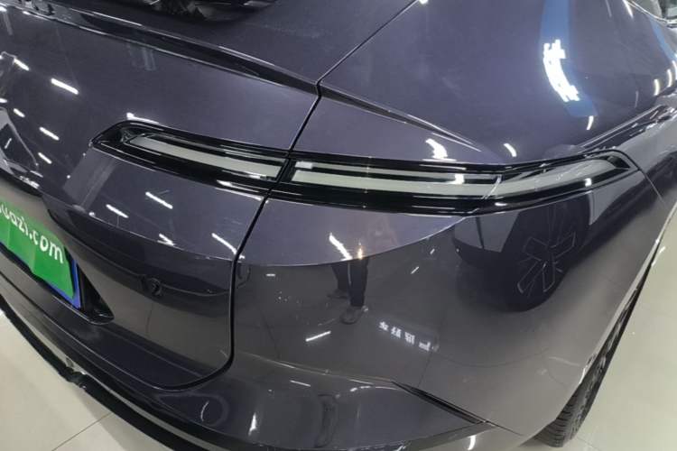 Used Avatr 12 2023 700 Three-Laser Rear-Wheel Drive Luxury Edition Right Rear Taillight