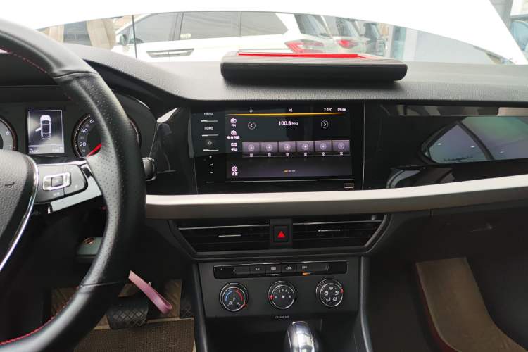 Used Volkswagen Lavida 2021 1.5L Automatic Comfort Edition
