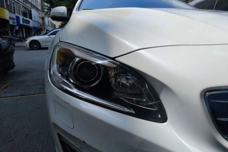 Used Volvo S60 2016 S60L T4 Zhiyuan Edition Exterior 6