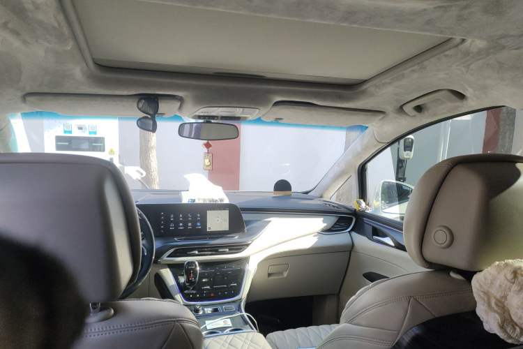 Used Buick GL8 2021 ES Landtrek 653T Comfort Edition
