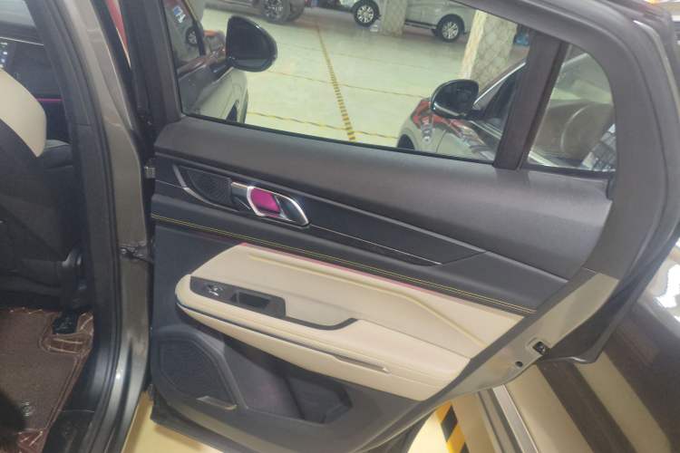 Used Lynk & Co 05 2020 2.0TD Two-Wheel Drive Zhaoyang Plus