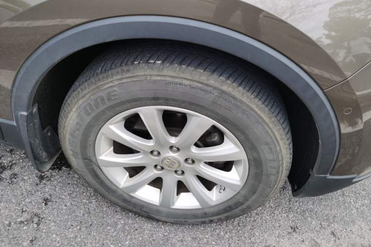 Used Buick Envision 2019 20T Two-Wheel Drive Luxury Version China V Standard Right Front Wheel Hub