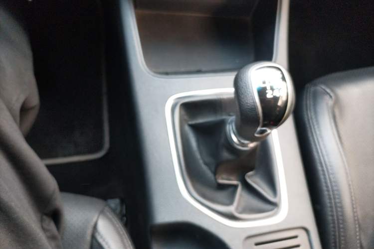 Used Kia K4 2014 1.8L Manual GL