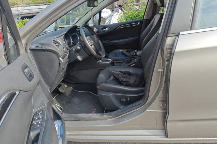 Used Citroen C4L 2014 1.6THP Intelligent Drive Automatic Dynamic Model
