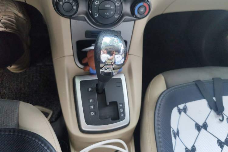 Used Ford Fiesta 2011 Sedan 1.5L Automatic Fashion Edition