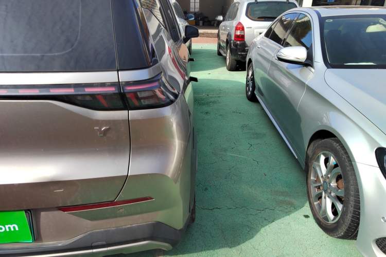 Used AION Y 2022 70 Intelligent Edition Lithium Iron Phosphate