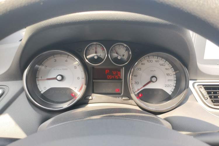 Used Peugeot 308 2014 Enjoy Edition Classic 1.6L Automatic Premium Model
