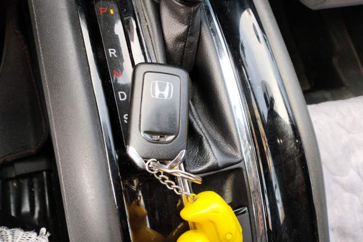 Used Honda Vezel 2015 1.8L CVT 2WD Luxury Model