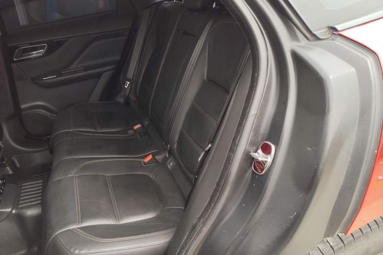 Used Jaguar F-PACE 2016 2.0T Two-Wheel Drive Urban Luxury Edition
