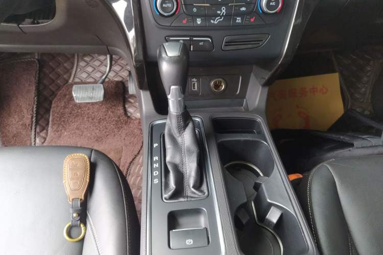 Used Ford Kuga 2017 EcoBoost 180 Two-Wheel-Drive Luxury Wing Edition