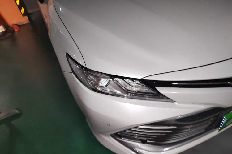Used Toyota Camry 2018 2.0G Luxury Edition Right Front Headlight