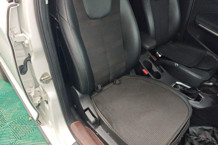 Used Chery Tiggo 3X 2018 1.5L Automatic Elite Edition Right Front Seat