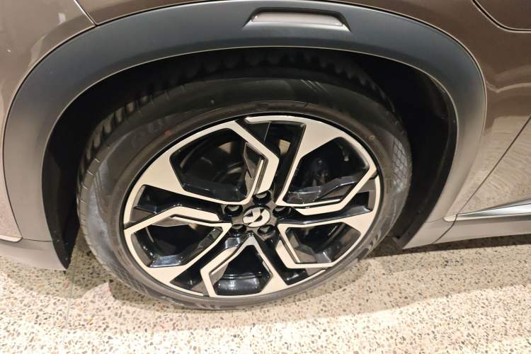 Used Nio ES8 2020 415 km Signature Edition 6-Seater Version
