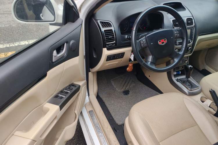 Used Geely Auto Classic Emgrand 2013 Sedan 1.8L CVT Prestige Model
