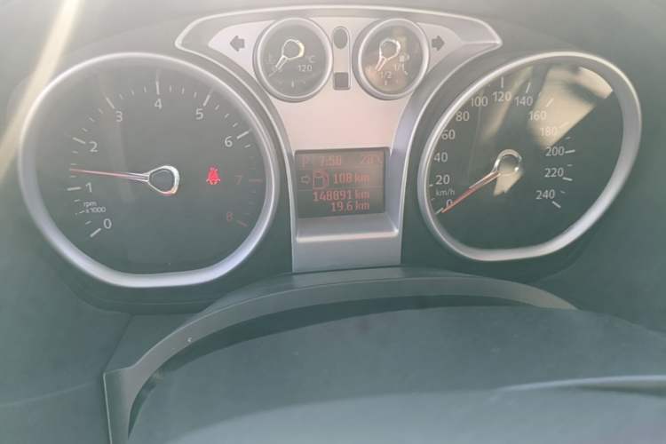 Used Ford Focus 2013 Hatchback Classic 1.8L Automatic Fashion Edition
