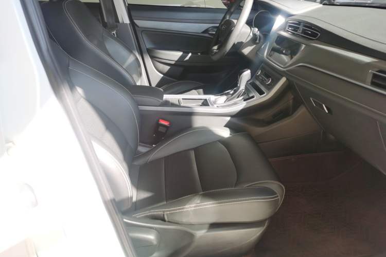 Used Geely Auto Emgrand 2021 UP 1.5L CVT Luxury Model Right Front Seat