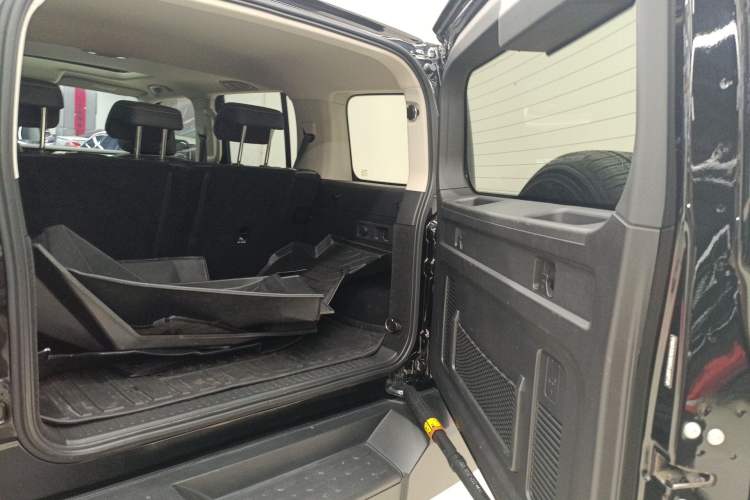 Used Tank 300 2024 2.0T Conqueror Trunk