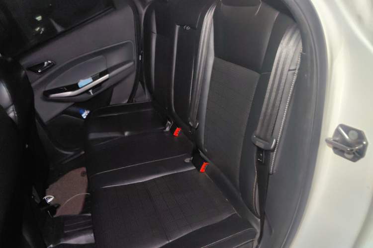 Used Ford Escort 2015 1.5L Automatic Fashion Model