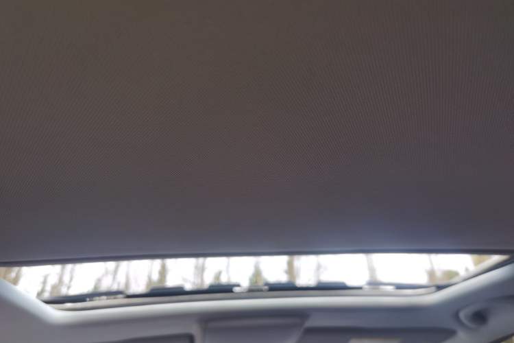 Used Volkswagen Lavida 2017 1.6L Automatic Comfort Edition Headliner