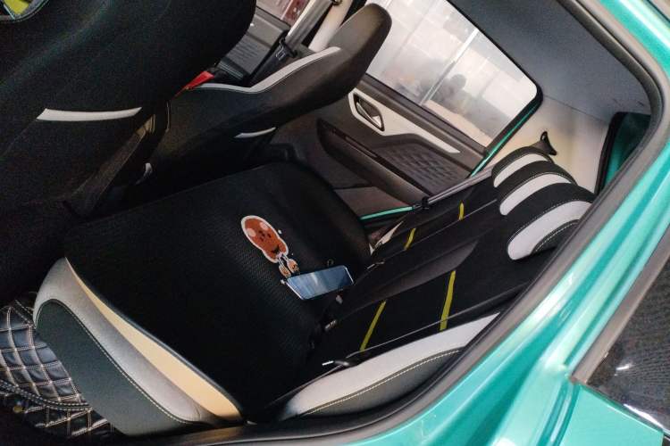 Used SOL E10X 2021 302 km Range Fashion Edition 31.4 kWh