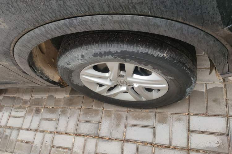 Used GAC Trumpchi GS7 2017 280T Two-Wheel Drive Luxury Model Right Front Wheel Hub