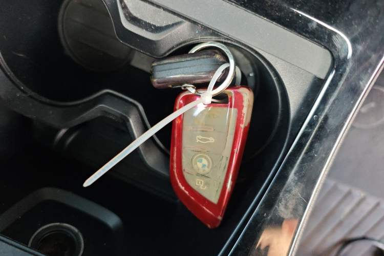 Used BMW X2 2018 sDrive25i Luxury Model with M Off-Road Package China V Emission Standard
