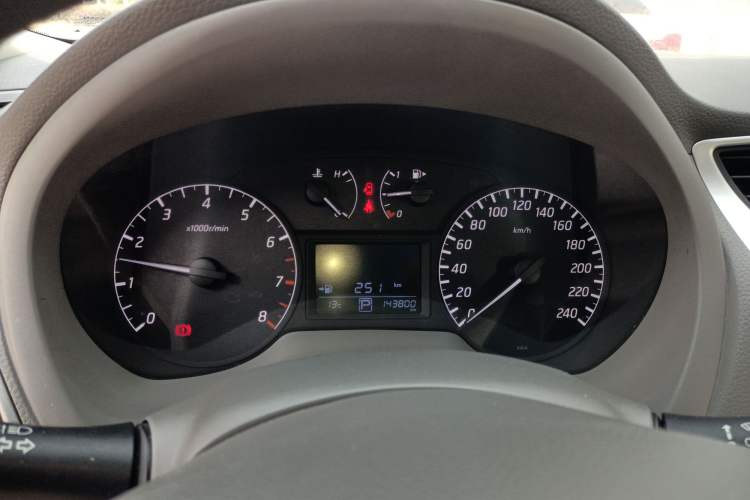 Used Nissan Sylphy 2014 1.6XV CVT Deluxe Edition Instrument Cluster