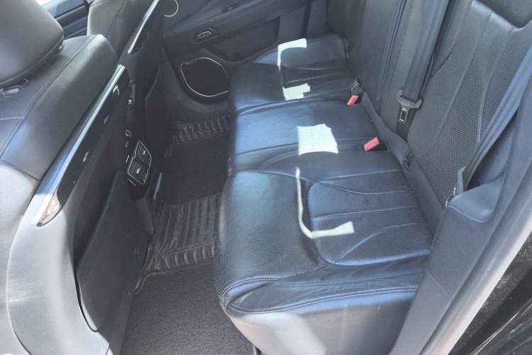 Used Geely Auto Emgrand GT 2015 1.8T Flagship Model Left Rear Seat