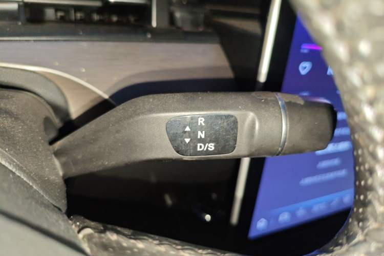Used NETA V 2021 Standard Range Entertainment Edition
