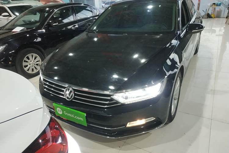 Used Volkswagen Magotan 2019 330TSI DSG Leading Edition China V Standard