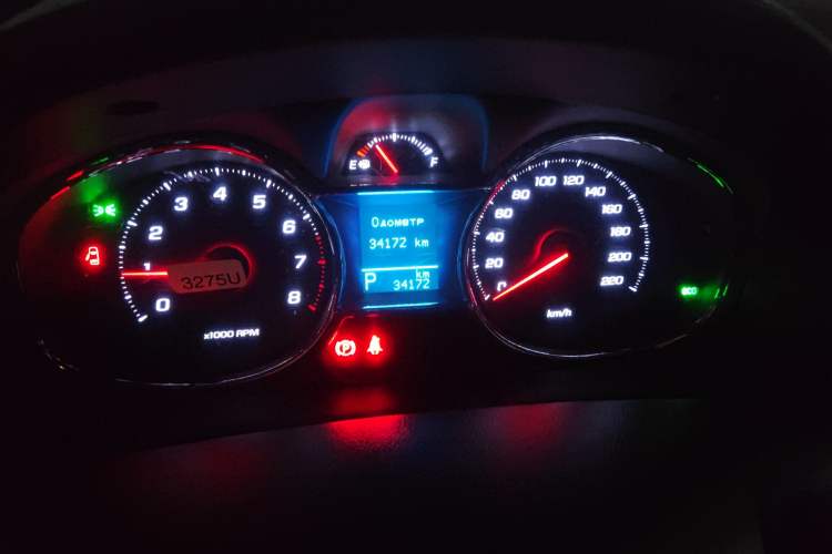 Used Chevrolet Captiva 2015 2.4L 4x4 Flagship Edition 7-Seater