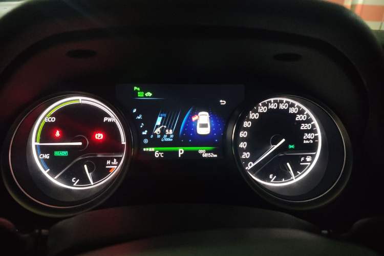 Used Toyota Camry 2018 Dual-Engine 2.5 HG Luxury Edition