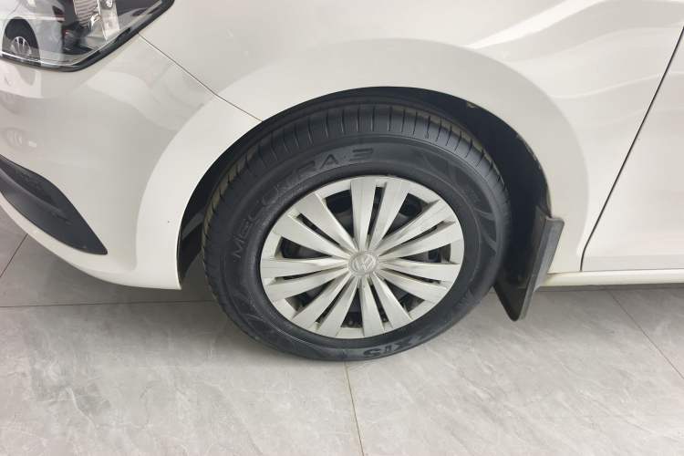 Used Volkswagen Santana 2021 1.5L Automatic Fashion Edition Left Front Wheel Hub