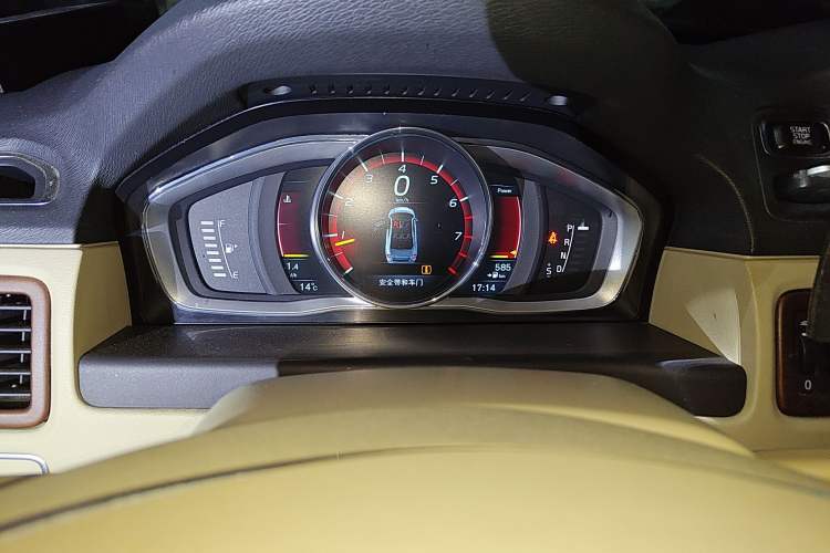 Used Volvo S80L 2015 2.0T T5 Smart Luxury Edition