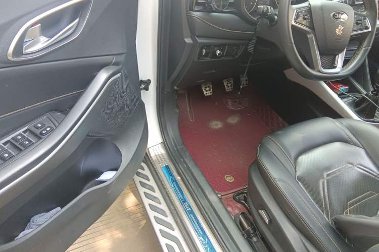 Used JAC Group Refine S4 2019 1.6L Manual Overdrive Model
