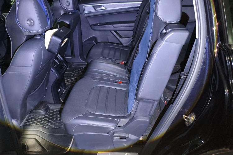 Used Volkswagen Teramont 2020 380TSI Four-Wheel Drive Luxury Version China VI Standard Left Rear Seat