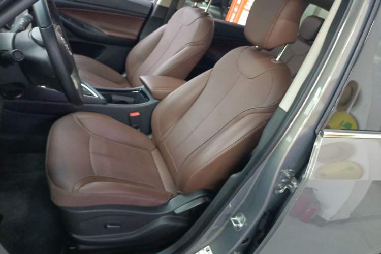 Used Buick GL6 2019 18T 6-Seater Connected Luxury Version China VI Standard
