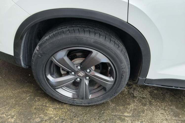 Used Baojun RM-5 2019 1.5T Manual Elite Version with 24-Hour Online Service 7 Seats