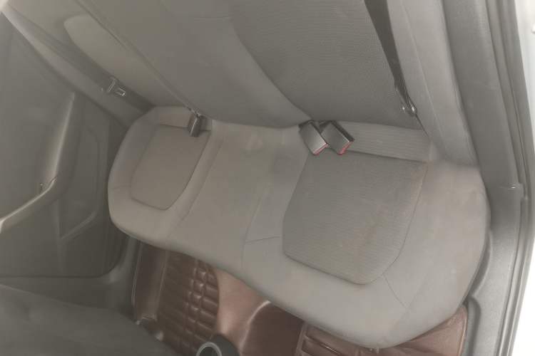 Used Volkswagen Santana 2015 1.6L Manual Fashion Edition