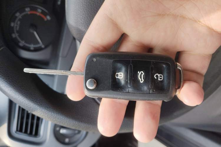 Used Skoda Rapid 2015 1.6L Manual Le Xuan Model