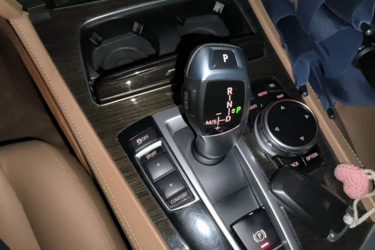 Used BMW 7 Series 2014 730Li Premium Edition Gear Lever