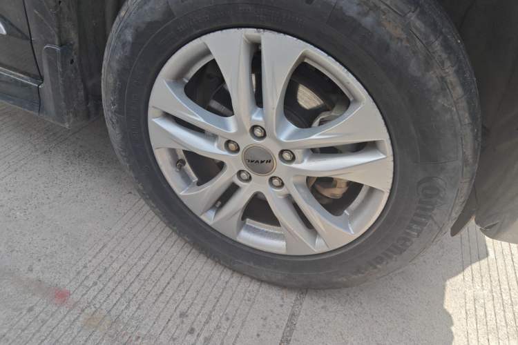 Used Haval H6 2016 Upgraded Model 1.5T Manual 4x4 Elite Version Right Front Wheel Hub