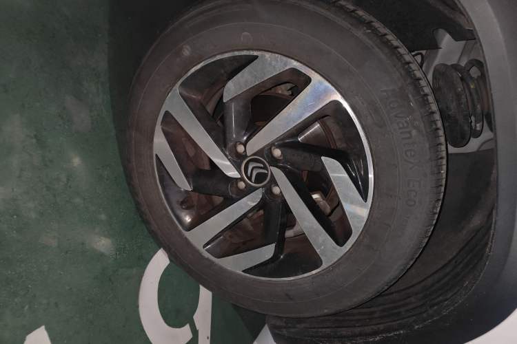 Used Citroen C3-XR 2018 1.6L Automatic Pioneer Model Right Front Wheel Hub