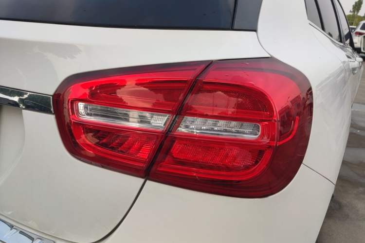 Used Mercedes-Benz GLA 2016 GLA 200 Fashion Model Right Rear Taillight