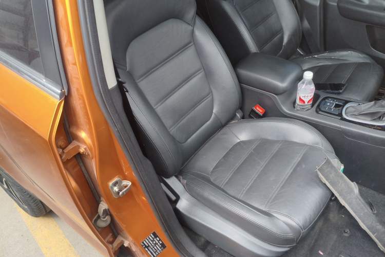 Used MG GS 2015 1.5TGI TST Luxury Edition Right Front Seat