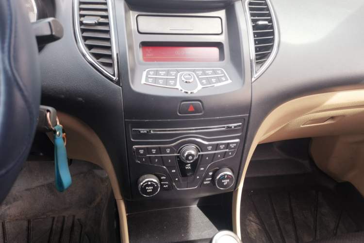 Used Bestune B50 2013 1.6L manual Comfort trim level