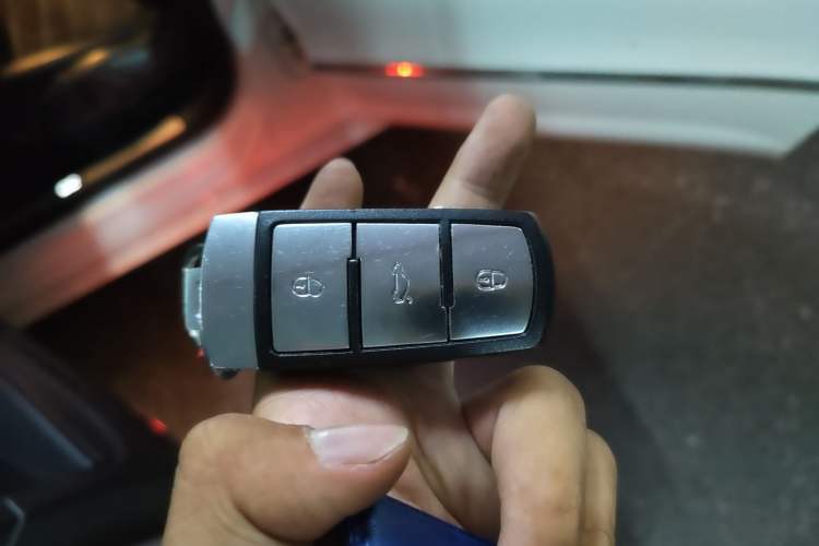 Used Volkswagen FAW-Volkswagen CC 2013 1.8TSI Luxury Model Vehicle Key